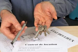 la nouvelle est tombée les français seront désormais obligés d'obtenir un permis pour louer un logement à partir de cette date, la ville et les logements concernés