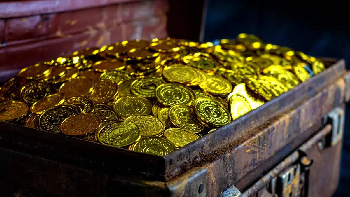 « Un million de dollars en pièces d’or et d’argent » : un trésor vieux de 310 ans découvert dans une épave au large de la Floride